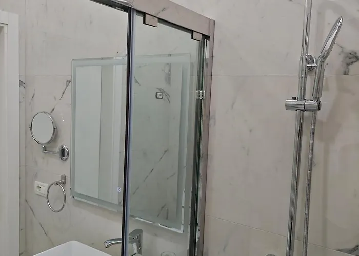 Haf Luxury 公寓 地拉那