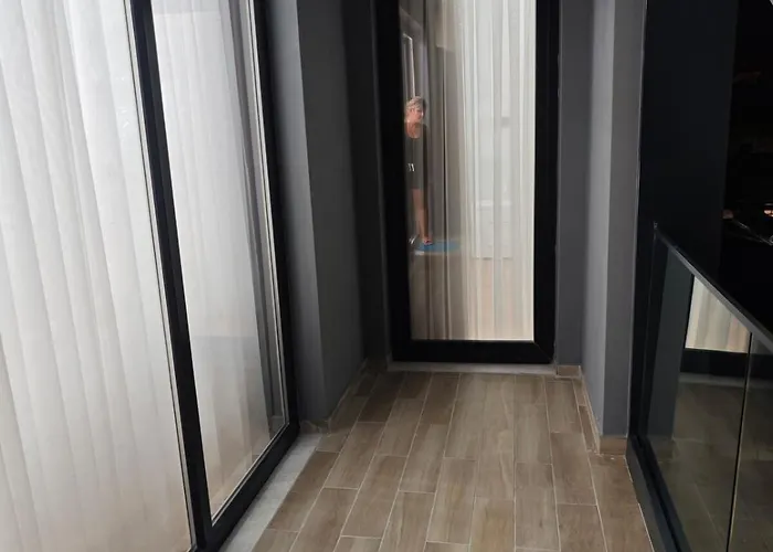 Haf Luxury 公寓 地拉那